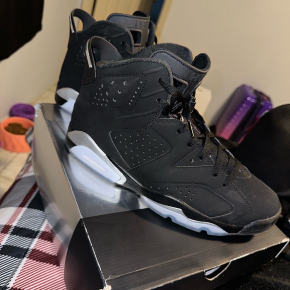 Air Jordan Retro 6 Black Chrome Metallic Silver. Like new!! Perfect condition